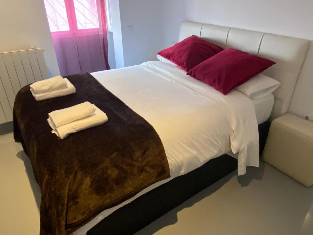 Apartamento En Madrid Rio Con Parking Gratuito Esterno foto