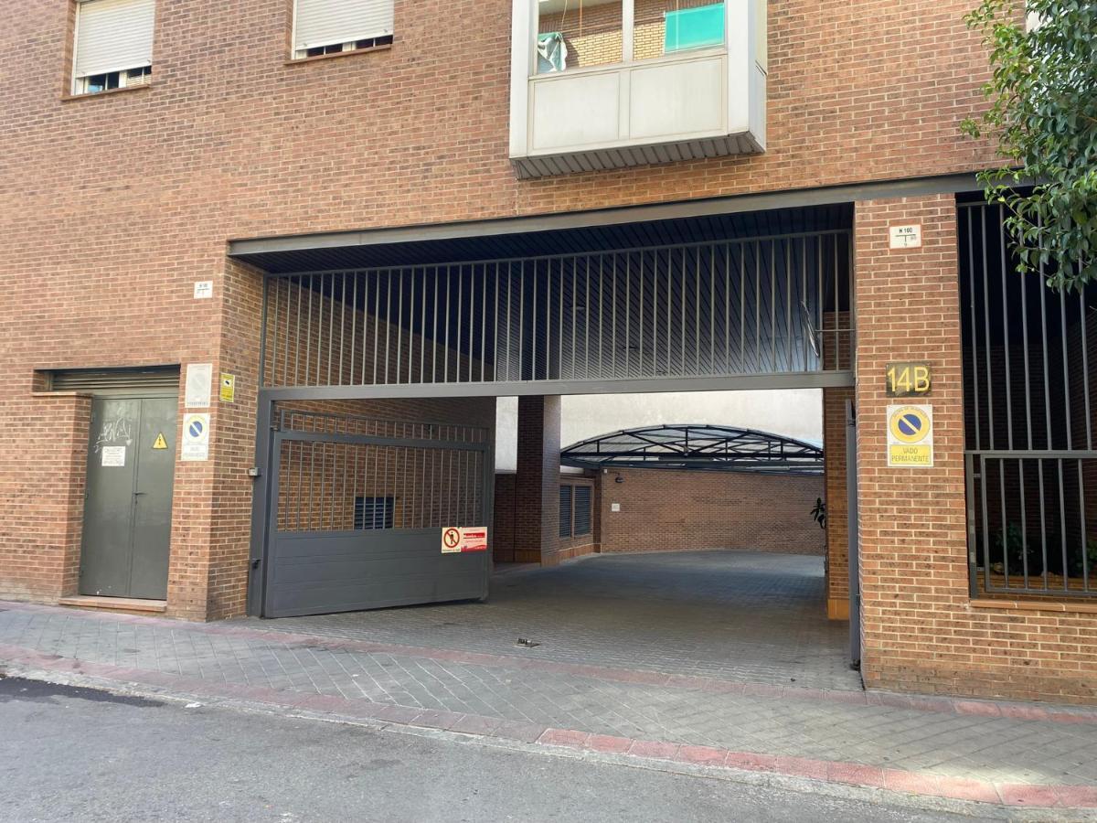 Apartamento En Madrid Rio Con Parking Gratuito Esterno foto